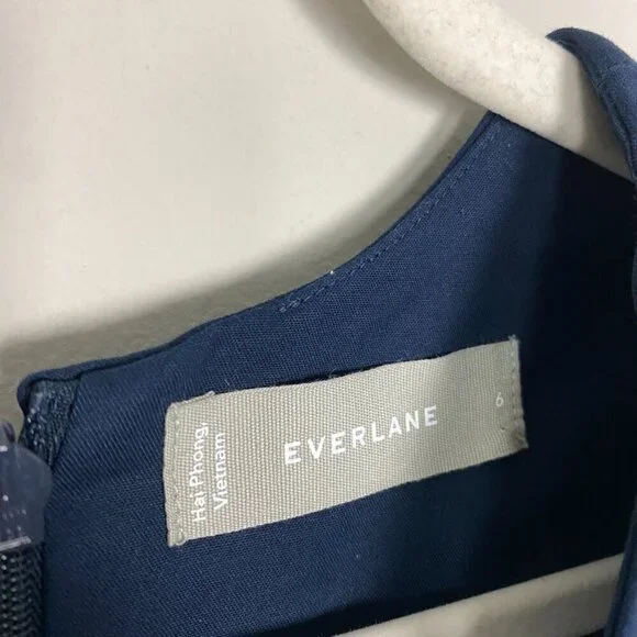 Everlane The Structured Cotton Jumpsuit Blue Sleeveless V Neck Pockets Womens 6 - Picture 4 of 7